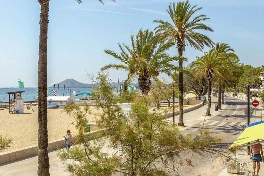 Fabulous Apartment With Beach Views In Puerto Pollensa By Renthousing Spanje