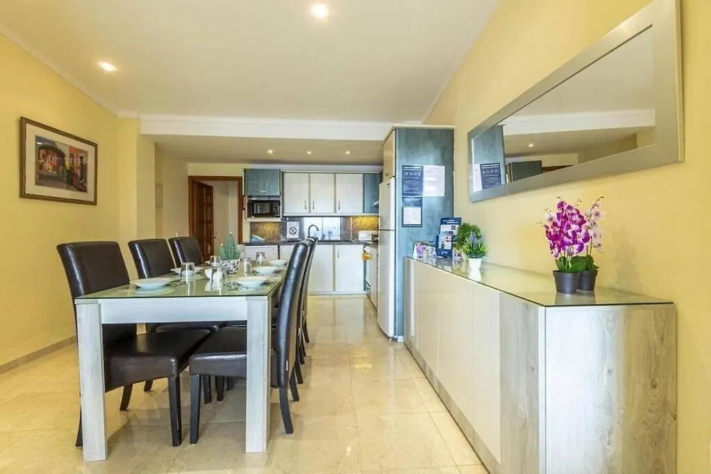 Fabulous Apartment With Beach Views In Puerto Pollensa By Renthousing إسبانيا